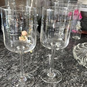 Pier 1 Silver Spiral Drinkware Set for Elegant Dining